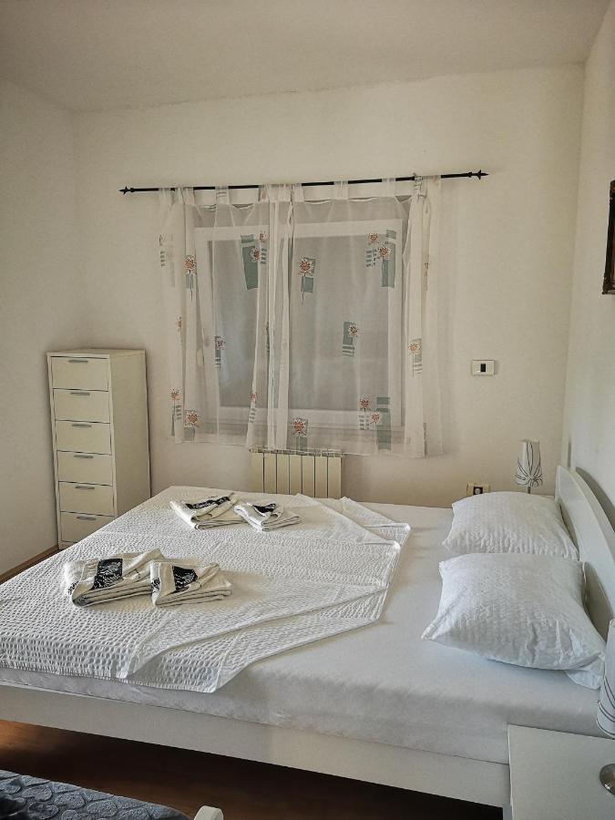 Apartma Ceh Gabrovica pri Črnem Kalu Buitenkant foto