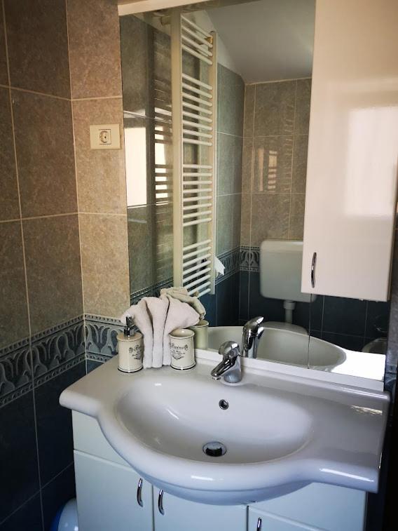 Apartma Ceh Gabrovica pri Črnem Kalu Buitenkant foto