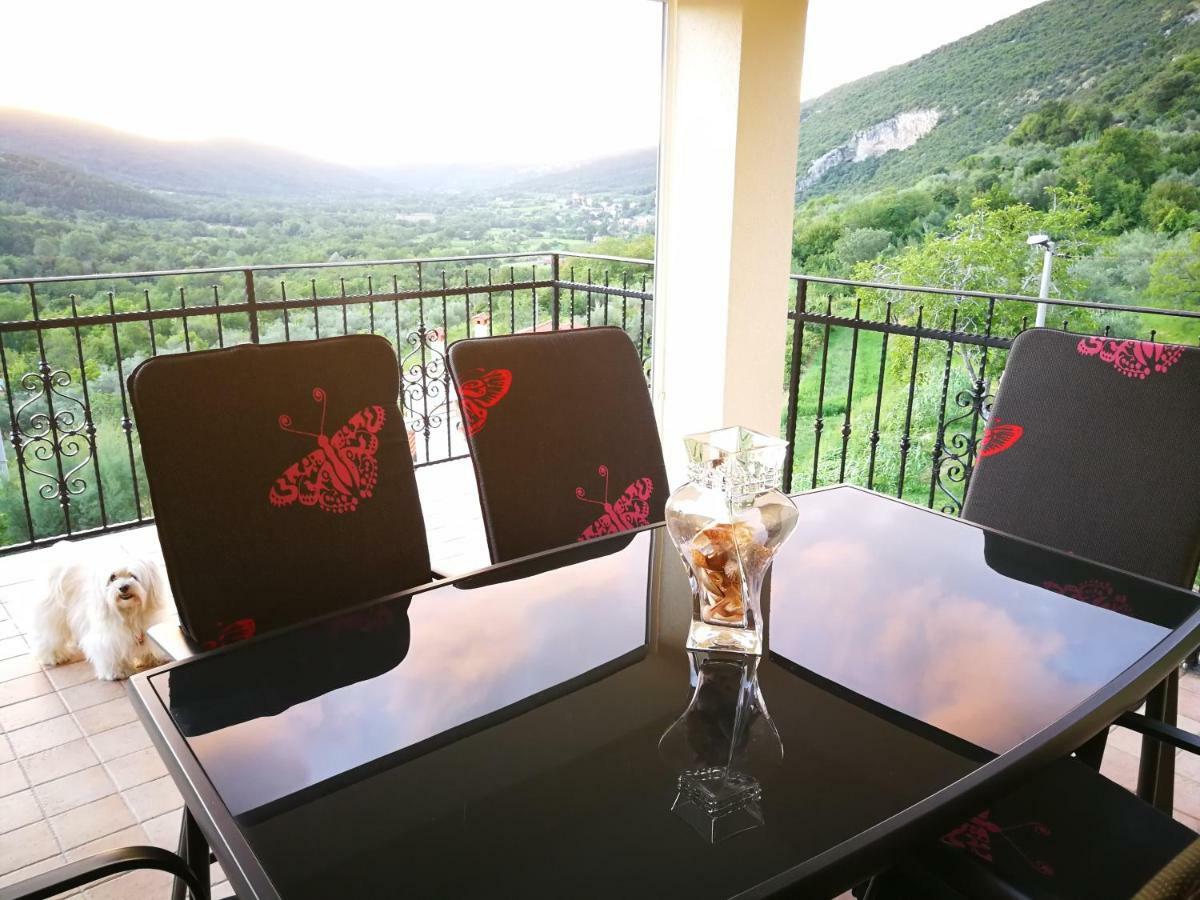Apartma Ceh Gabrovica pri Črnem Kalu Buitenkant foto